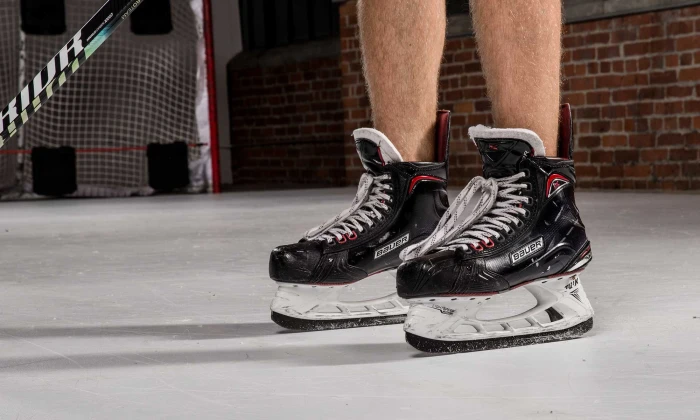 Get a leg up on the competition with the right ice hockey skates! Get a leg up on the competition with the right ice hockey skates!